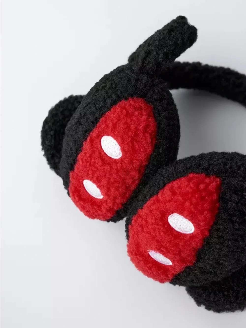 NWT Zara Kids SHEARLING MICKEY MOUSE  DISNEY EARMUFFS 6 - 14